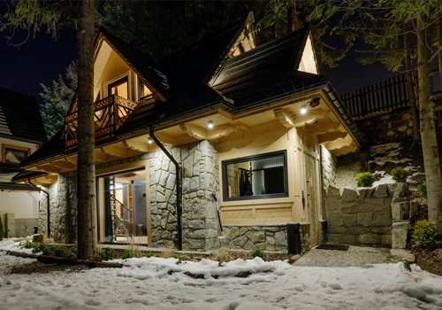 Widok na willę Pitoniówkę w Kościelisku